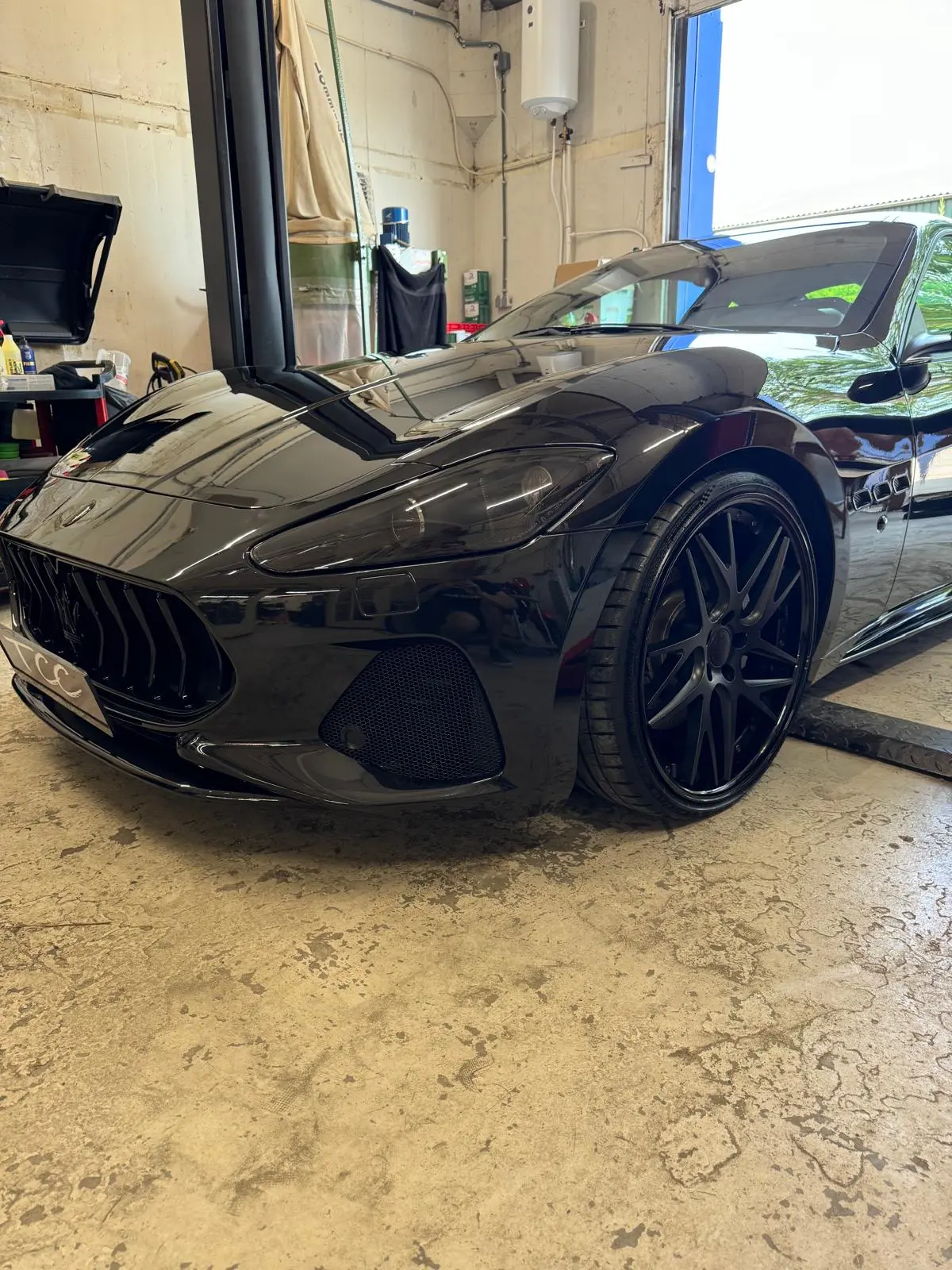 Maserati GranTurismo Platinum Polish en Glascoating